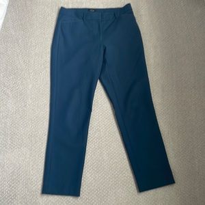 WHBM Comfort Stretch Slim Ankle Pants